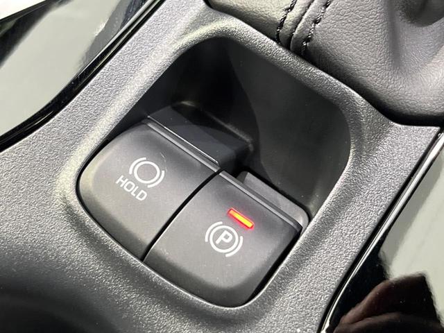 カローラクロス ハイブリッド　Ｚ　純正１０型ナビ　バックカメラ　衝突軽減装置　レーダークルーズ　禁煙車　パワーバックドア　ハーフレザーシート　シートヒーター　パワーシート　コーナーセンサー　レーンキープ　ＬＥＤヘッド　ＥＴＣ２．０（34枚目）