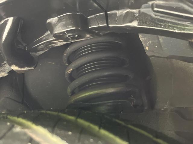 キックス Ｘ　純正９型ナビ　全周囲カメラ　衝突軽減装置　プロパイロット　禁煙車　ハーフレザーシート　ドラレコ　コーナーセンサー　レーンキープ　スマートキー　ＬＥＤヘッド＆フォグ　ＥＴＣ　オートハイビーム　純正ＡＷ（20枚目）