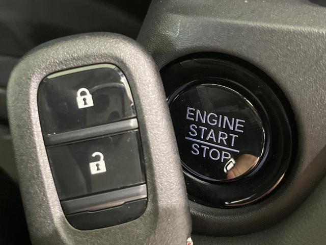 ヴェゼル Ｇ　４ＷＤ　登録済未使用車　衝突軽減装置　レーダークルーズ　シートヒーター　コーナーセンサー　レーンキープ　スマートキー　ＬＥＤヘッド　オートハイビーム　車線逸脱警報　誤発進抑制機能　先行車発進告知（26枚目）