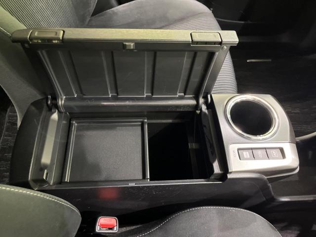 プリウスアルファ Ｓ　純正ナビ　バックカメラ　衝突軽減装置　禁煙車　前後ドラレコ　スマートキー　ＬＥＤヘッド＆フォグ　ＥＴＣ　オートハイビーム　車線逸脱警報　誤発進抑制機能　先行車発進告知　オートライト　オートエアコン（47枚目）