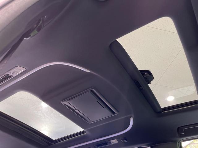 アルファード ２．５Ｓ　タイプゴールド　サンルーフ　両側電動ドア　後席モニター　純正９型ナビ　バックカメラ　衝突軽減装置　レーダークルーズ　禁煙車　パワーバックドア　ハーフレザーシート　ドラレコ　コーナーセンサー　レーンキープ　ＥＴＣ２．０（3枚目）