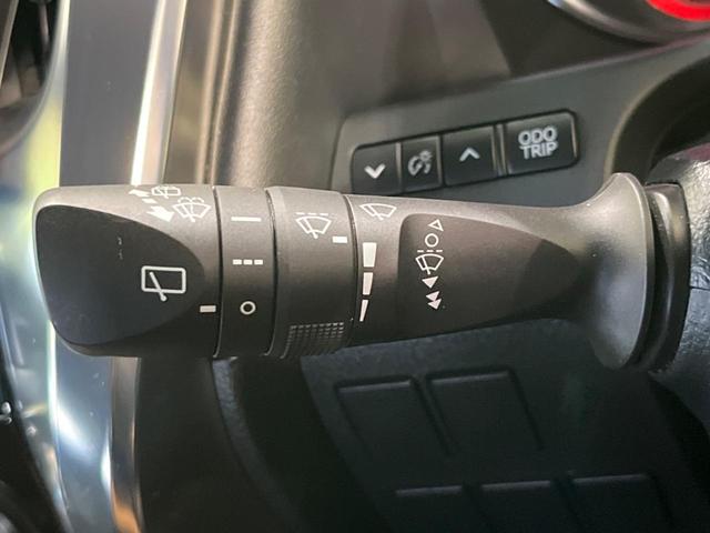 アルファード ２．５Ｓ　タイプゴールド　サンルーフ　両側電動ドア　後席モニター　純正９型ナビ　バックカメラ　衝突軽減装置　レーダークルーズ　禁煙車　パワーバックドア　ハーフレザーシート　ドラレコ　コーナーセンサー　レーンキープ　ＥＴＣ２．０（36枚目）