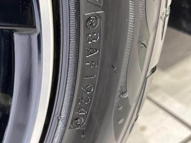 プリウスアルファ Ｓツーリングセレクション・Ｇ’ｓ　純正９型ナビ　バックカメラ　禁煙車　ハーフレザーシート　ドラレコ　スマートキー　ＬＥＤヘッド＆フォグ　ＥＴＣ　オートエアコン　純正１８インチＡＷ　Ｂｌｕｅｔｏｏｔｈ　ＣＤ　ＤＶＤ再生　革巻きハンドル（26枚目）