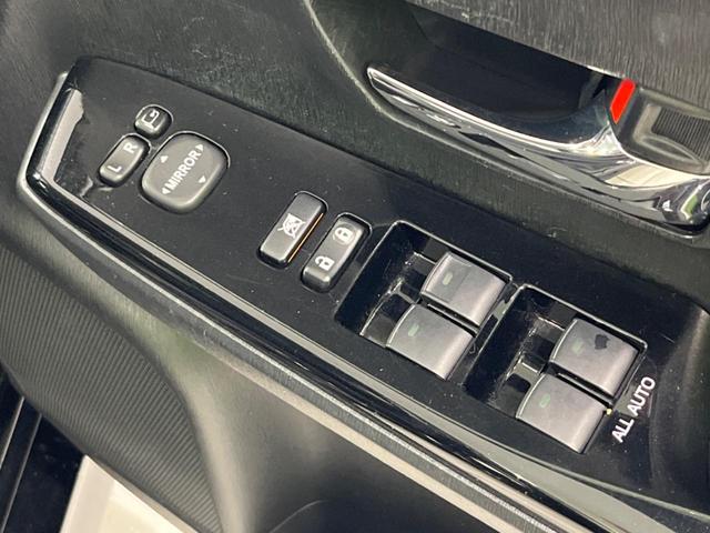 プリウスアルファ Ｓツーリングセレクション・Ｇ’ｓ　純正９型ナビ　バックカメラ　禁煙車　ハーフレザーシート　ドラレコ　スマートキー　ＬＥＤヘッド＆フォグ　ＥＴＣ　オートエアコン　純正１８インチＡＷ　Ｂｌｕｅｔｏｏｔｈ　ＣＤ　ＤＶＤ再生　革巻きハンドル（43枚目）