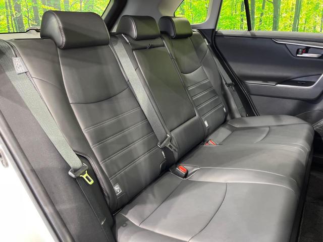 ＲＡＶ４ ハイブリッドＧ　４ＷＤ　モデリスタフルエアロ　全周囲カメラ　寒冷地仕様　衝突軽減装置　レーダークルーズ　禁煙車　電動リアゲート　ハーフレザーシート　パワーシート　ドラレコ　コーナーセンサー　ブラインドスポットモニター（9枚目）