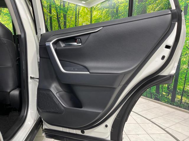 ＲＡＶ４ ハイブリッドＧ　４ＷＤ　モデリスタフルエアロ　全周囲カメラ　寒冷地仕様　衝突軽減装置　レーダークルーズ　禁煙車　電動リアゲート　ハーフレザーシート　パワーシート　ドラレコ　コーナーセンサー　ブラインドスポットモニター（61枚目）