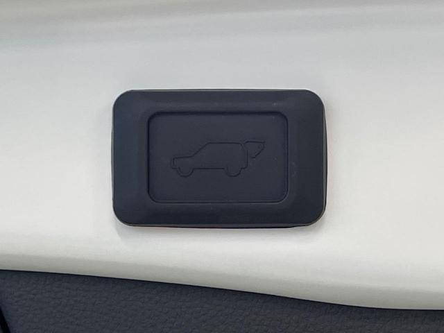 ＲＡＶ４ ハイブリッドＧ　４ＷＤ　モデリスタフルエアロ　全周囲カメラ　寒冷地仕様　衝突軽減装置　レーダークルーズ　禁煙車　電動リアゲート　ハーフレザーシート　パワーシート　ドラレコ　コーナーセンサー　ブラインドスポットモニター（69枚目）