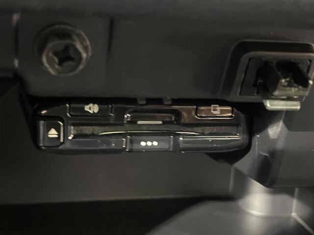 【ＥＴＣ】高速道路の料金所をストレスなく通過！話題のスポットやサービスエリアに多い「スマートＩＣ」利用時は必須のアイテムです。当店でセットアップを実施、ご納車当日からすぐにご利用いただけます！