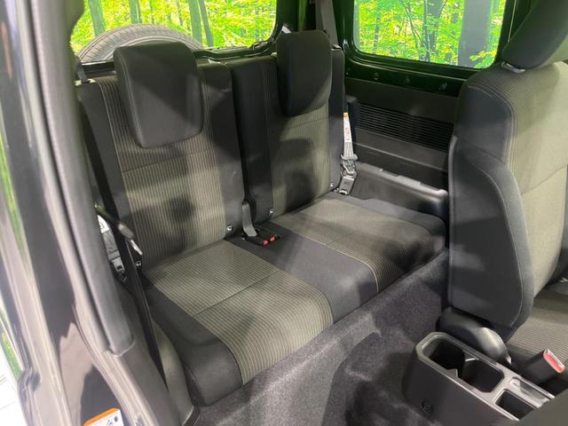 ジムニー ＸＣ　４ＷＤ　ターボ　衝突軽減装置　禁煙車　シートヒーター　クリアランスソナー　スマートキー　ＬＥＤヘッド　ディスプレイオーディオ　クルコン　オートハイビーム　車線逸脱警報　誤発進抑制機能　先行車発進告知（9枚目）