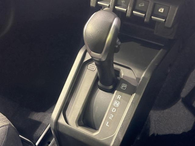 ジムニー ＸＣ　４ＷＤ　ターボ　衝突軽減装置　禁煙車　シートヒーター　クリアランスソナー　スマートキー　ＬＥＤヘッド　ディスプレイオーディオ　クルコン　オートハイビーム　車線逸脱警報　誤発進抑制機能　先行車発進告知（30枚目）