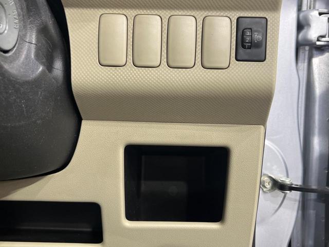 ルクラ Lスペシャル CD AUX再生 AM/FMラジオ機能 ヘッドライトレベライザー シートリフター プライバシーガラス UVカットガラス セキュリティアラーム(24枚目)