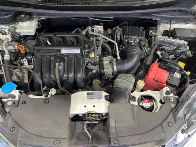 シャトル ハイブリッドＺ　純正ナビ　バックカメラ　衝突軽減装置　禁煙車　ハーフレザーシート　ドラレコ　コーナーセンサー　シートヒーター　スマートキー　ＬＥＤヘッド　ＥＴＣ　クルコン　フルセグ　オートライト　デュアルエアコン（18枚目）