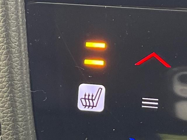 シャトル ハイブリッドＺ　純正ナビ　バックカメラ　衝突軽減装置　禁煙車　ハーフレザーシート　ドラレコ　コーナーセンサー　シートヒーター　スマートキー　ＬＥＤヘッド　ＥＴＣ　クルコン　フルセグ　オートライト　デュアルエアコン（33枚目）