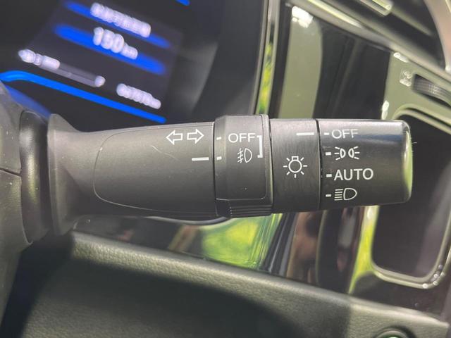 シャトル ハイブリッドＺ　純正ナビ　バックカメラ　衝突軽減装置　禁煙車　ハーフレザーシート　ドラレコ　コーナーセンサー　シートヒーター　スマートキー　ＬＥＤヘッド　ＥＴＣ　クルコン　フルセグ　オートライト　デュアルエアコン（44枚目）