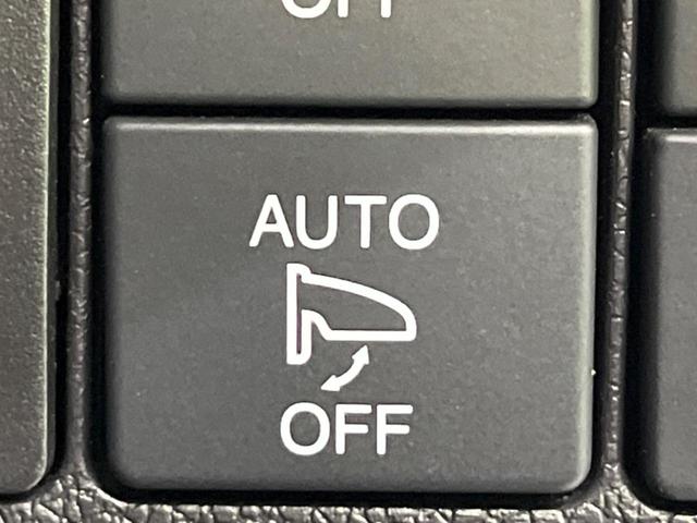 シャトル ハイブリッドＺ　純正ナビ　バックカメラ　衝突軽減装置　禁煙車　ハーフレザーシート　ドラレコ　コーナーセンサー　シートヒーター　スマートキー　ＬＥＤヘッド　ＥＴＣ　クルコン　フルセグ　オートライト　デュアルエアコン（48枚目）