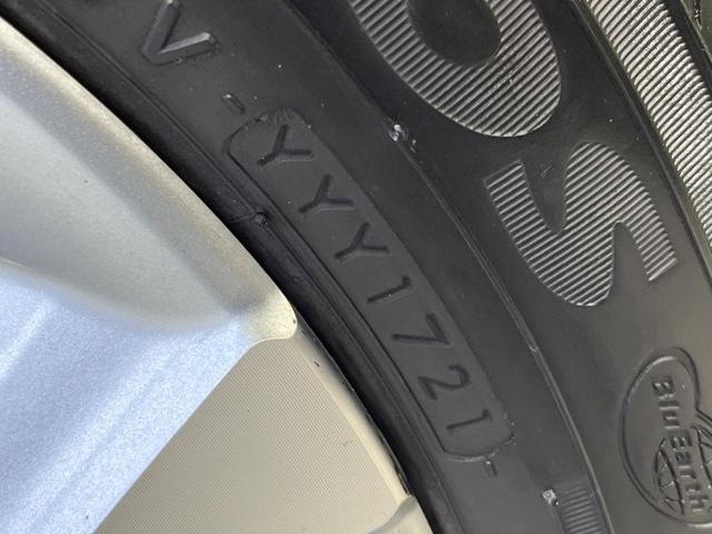 シャトル ハイブリッドＺ　純正ナビ　バックカメラ　衝突軽減装置　禁煙車　ハーフレザーシート　ドラレコ　コーナーセンサー　シートヒーター　スマートキー　ＬＥＤヘッド　ＥＴＣ　クルコン　フルセグ　オートライト　デュアルエアコン（55枚目）