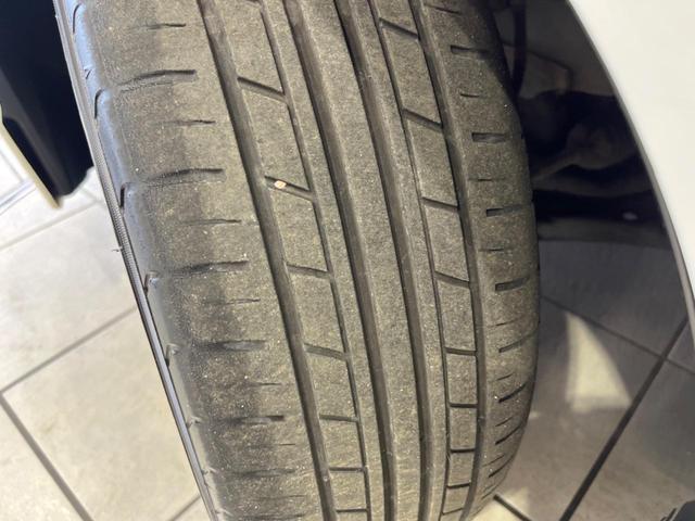 シャトル ハイブリッドＺ　純正ナビ　バックカメラ　衝突軽減装置　禁煙車　ハーフレザーシート　ドラレコ　コーナーセンサー　シートヒーター　スマートキー　ＬＥＤヘッド　ＥＴＣ　クルコン　フルセグ　オートライト　デュアルエアコン（57枚目）
