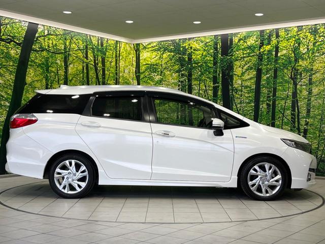 シャトル ハイブリッドＺ　純正ナビ　バックカメラ　衝突軽減装置　禁煙車　ハーフレザーシート　ドラレコ　コーナーセンサー　シートヒーター　スマートキー　ＬＥＤヘッド　ＥＴＣ　クルコン　フルセグ　オートライト　デュアルエアコン（60枚目）