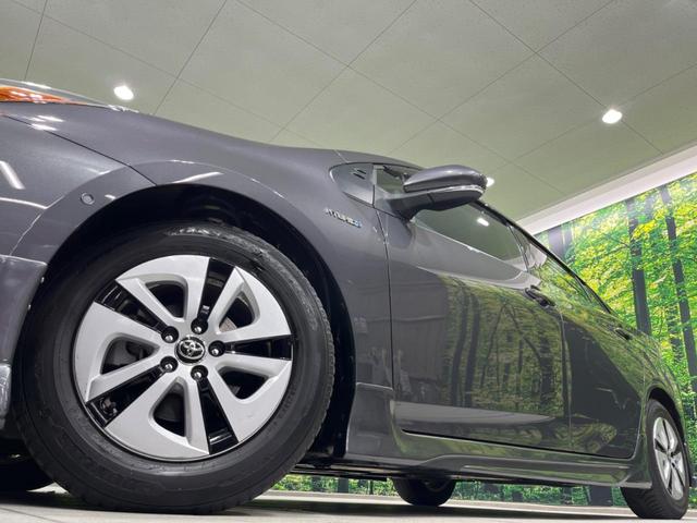 プリウス A 純正9型ナビ バックカメラ 衝突軽減装置 レーダークルーズ 禁煙車 ドラレコ コーナーセンサー スマートキー LEDヘッド ETC オートハイビーム ブラインドスポットモニター 車線逸脱警報(13枚目)