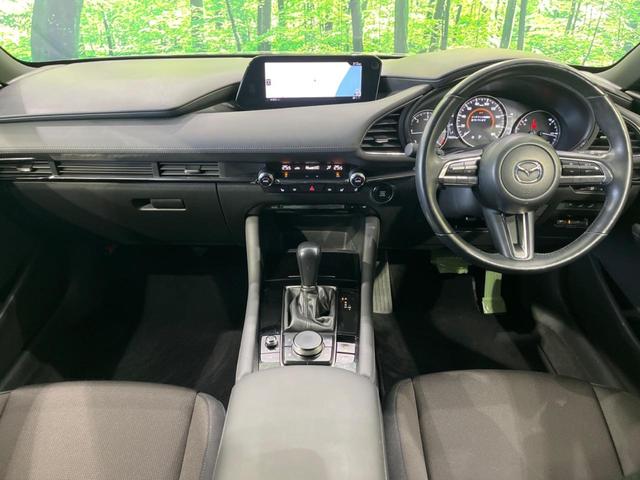 ＭＡＺＤＡ３ファストバック ＸＤプロアクティブ　ツーリングセレクション　衝突軽減装置　８型マツダコネクトナビ　全周囲カメラ　レーダークルーズ　ＥＴＣ　Ｂｌｕｅｔｏｏｔｈ　シートヒーター　ＬＥＤヘッド　レーンキープ　ブラインドスポットモニター　ステアリングヒーター　禁煙車（2枚目）