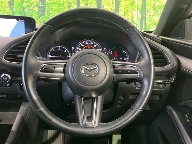 ＭＡＺＤＡ３ファストバック ＸＤプロアクティブ　ツーリングセレクション　衝突軽減装置　８型マツダコネクトナビ　全周囲カメラ　レーダークルーズ　ＥＴＣ　Ｂｌｕｅｔｏｏｔｈ　シートヒーター　ＬＥＤヘッド　レーンキープ　ブラインドスポットモニター　ステアリングヒーター　禁煙車（12枚目）