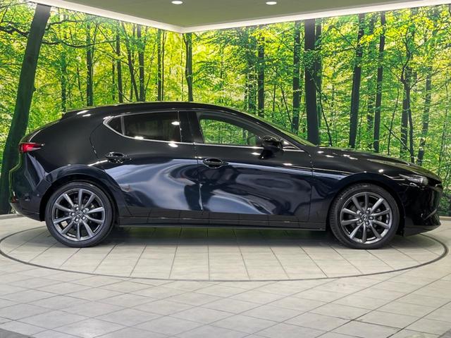 ＭＡＺＤＡ３ファストバック ＸＤプロアクティブ　ツーリングセレクション　衝突軽減装置　８型マツダコネクトナビ　全周囲カメラ　レーダークルーズ　ＥＴＣ　Ｂｌｕｅｔｏｏｔｈ　シートヒーター　ＬＥＤヘッド　レーンキープ　ブラインドスポットモニター　ステアリングヒーター　禁煙車（60枚目）