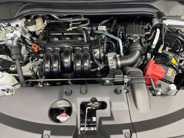 ヴェゼル Ｇ　４ＷＤ　登録済未使用車　衝突軽減装置　アダプティブクルーズ　シートヒーター　コーナーセンサー　レーンキープ　スマートキー　ＬＥＤヘッド＆フォグ　オートハイビーム　誤発進抑制機能　先行車発進告知（18枚目）