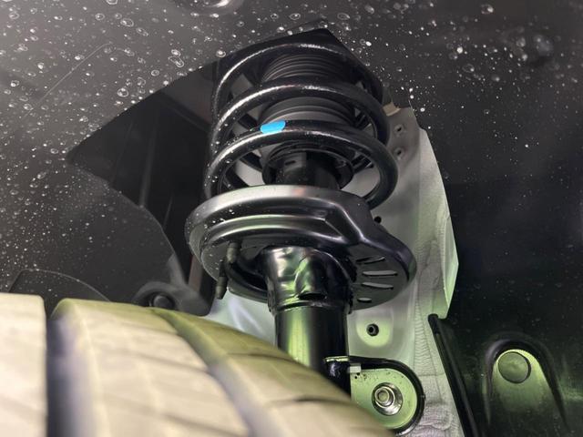 ヴェゼル Ｇ　４ＷＤ　登録済未使用車　衝突軽減装置　アダプティブクルーズ　シートヒーター　コーナーセンサー　レーンキープ　スマートキー　ＬＥＤヘッド＆フォグ　オートハイビーム　誤発進抑制機能　先行車発進告知（20枚目）