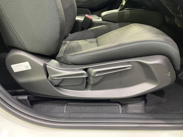 ヴェゼル Ｇ　４ＷＤ　登録済未使用車　衝突軽減装置　アダプティブクルーズ　シートヒーター　コーナーセンサー　レーンキープ　スマートキー　ＬＥＤヘッド＆フォグ　オートハイビーム　誤発進抑制機能　先行車発進告知（58枚目）