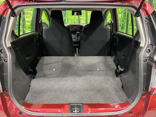 ミライース L SAIII 衝突軽減装置 禁煙車 クリアランスソナー オートハイビーム 車線逸脱警報 誤発進抑制機能 先行車発進告知 オートライト CD再生 AUX アイドリングストップ 横滑り防止装置 ドアバイザー(10枚目)