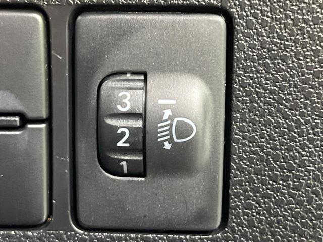 ミライース L SAIII 衝突軽減装置 禁煙車 クリアランスソナー オートハイビーム 車線逸脱警報 誤発進抑制機能 先行車発進告知 オートライト CD再生 AUX アイドリングストップ 横滑り防止装置 ドアバイザー(37枚目)