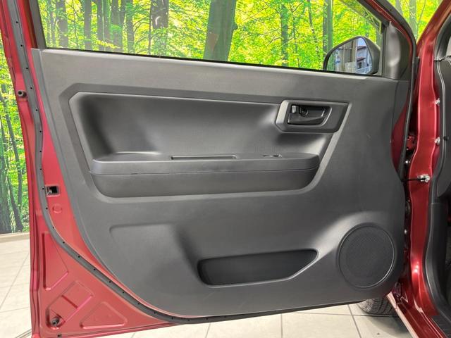 ミライース L SAIII 衝突軽減装置 禁煙車 クリアランスソナー オートハイビーム 車線逸脱警報 誤発進抑制機能 先行車発進告知 オートライト CD再生 AUX アイドリングストップ 横滑り防止装置 ドアバイザー(50枚目)