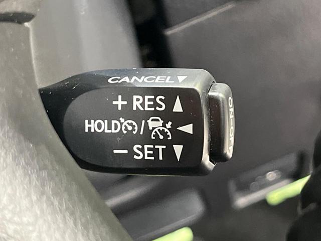 ランドクルーザープラド TX Lパッケージ 4WD ムーンルーフ 純正9型ナビ 全周囲カメラ 衝突軽減装置 レーダークルーズ 禁煙車 本革シート シートエアコン シートヒーター パワーシート コーナーセンサー スマートキー LEDヘッド&フォグ(7枚目)
