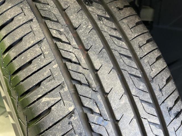 ジューク 15RX Vセレクション 純正ナビ 全周囲カメラ 衝突軽減装置 禁煙車 ドラレコ スマートキー HIDヘッド ETC 車線逸脱警報 オートライト オートエアコン Bluetooth CD DVD再生 フルセグ 純正AW(25枚目)