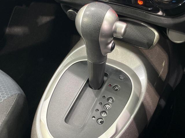 ジューク 15RX Vセレクション 純正ナビ 全周囲カメラ 衝突軽減装置 禁煙車 ドラレコ スマートキー HIDヘッド ETC 車線逸脱警報 オートライト オートエアコン Bluetooth CD DVD再生 フルセグ 純正AW(28枚目)