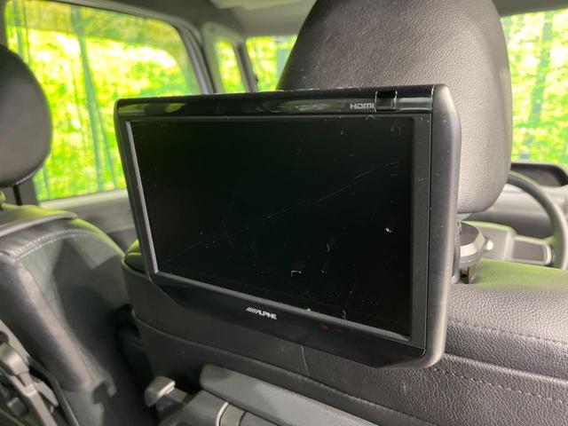 タント カスタムRS 4WD ターボ 両側電動ドア 10型ナビ 後席モニター 全周囲カメラ 衝突軽減装置 禁煙車 シートヒーター ハーフレザーシート コーナーセンサー スマートキー ETC LEDヘッド オートハイビーム(4枚目)