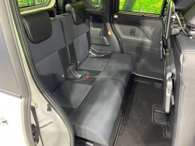 タント カスタムRS 4WD ターボ 両側電動ドア 10型ナビ 後席モニター 全周囲カメラ 衝突軽減装置 禁煙車 シートヒーター ハーフレザーシート コーナーセンサー スマートキー ETC LEDヘッド オートハイビーム(9枚目)