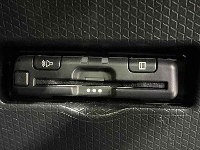 タント カスタムRS 4WD ターボ 両側電動ドア 10型ナビ 後席モニター 全周囲カメラ 衝突軽減装置 禁煙車 シートヒーター ハーフレザーシート コーナーセンサー スマートキー ETC LEDヘッド オートハイビーム(42枚目)