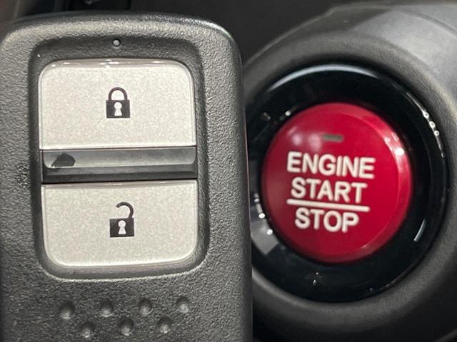 S660 β 6MT ターボ 禁煙車 スマートキー LEDヘッド オートライト オートエアコン 純正AW AUX音楽再生 ステアリングスイッチ パワーウインドウ 横滑り防止機構 盗難防止装置(4枚目)