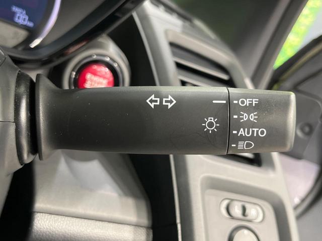 S660 β 6MT ターボ 禁煙車 スマートキー LEDヘッド オートライト オートエアコン 純正AW AUX音楽再生 ステアリングスイッチ パワーウインドウ 横滑り防止機構 盗難防止装置(6枚目)