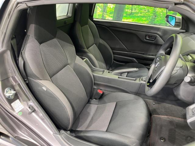 S660 β 6MT ターボ 禁煙車 スマートキー LEDヘッド オートライト オートエアコン 純正AW AUX音楽再生 ステアリングスイッチ パワーウインドウ 横滑り防止機構 盗難防止装置(8枚目)
