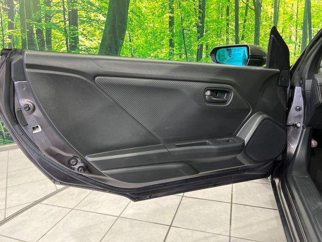 S660 β 6MT ターボ 禁煙車 スマートキー LEDヘッド オートライト オートエアコン 純正AW AUX音楽再生 ステアリングスイッチ パワーウインドウ 横滑り防止機構 盗難防止装置(37枚目)