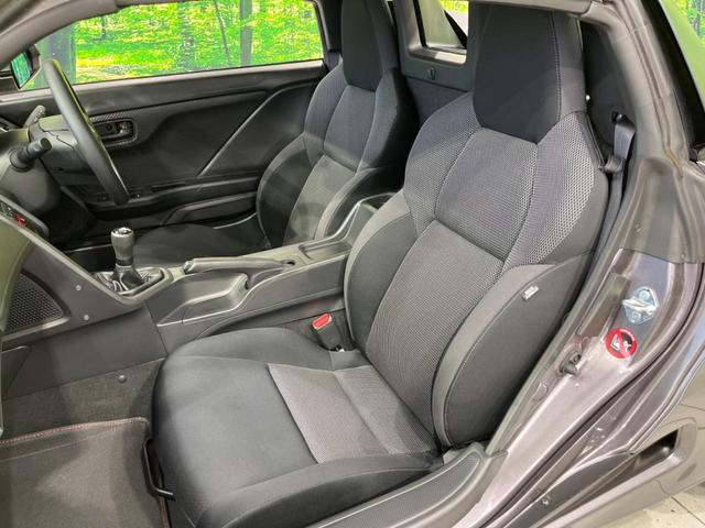 S660 β 6MT ターボ 禁煙車 スマートキー LEDヘッド オートライト オートエアコン 純正AW AUX音楽再生 ステアリングスイッチ パワーウインドウ 横滑り防止機構 盗難防止装置(40枚目)