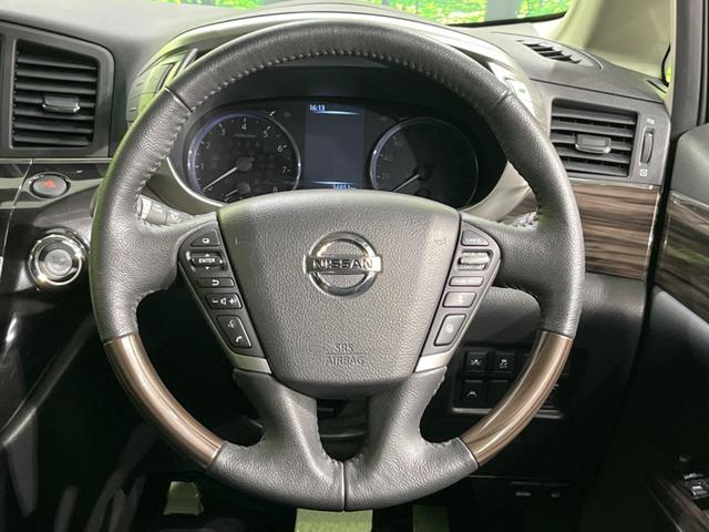 エルグランド 250ハイウェイスターS アーバンクロム 両側電動ドア 後席モニター 純正ナビ 全周囲カメラ 衝突軽減装置 レーダークルーズ 禁煙車 パワーバックドア ハーフレザーシート ドラレコ コーナーセンサー レーンキープ デジタルインナーミラー(12枚目)