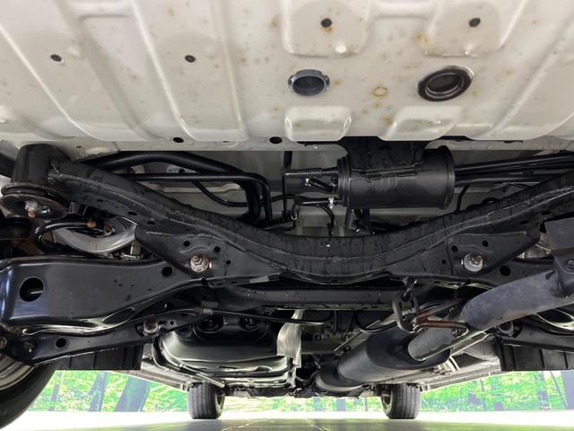 エルグランド 250ハイウェイスターS アーバンクロム 両側電動ドア 後席モニター 純正ナビ 全周囲カメラ 衝突軽減装置 レーダークルーズ 禁煙車 パワーバックドア ハーフレザーシート ドラレコ コーナーセンサー レーンキープ デジタルインナーミラー(19枚目)