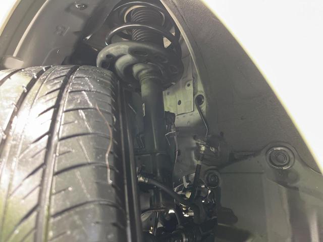 エルグランド 250ハイウェイスターS アーバンクロム 両側電動ドア 後席モニター 純正ナビ 全周囲カメラ 衝突軽減装置 レーダークルーズ 禁煙車 パワーバックドア ハーフレザーシート ドラレコ コーナーセンサー レーンキープ デジタルインナーミラー(20枚目)