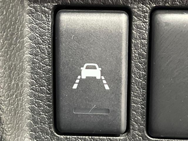 エルグランド 250ハイウェイスターS アーバンクロム 両側電動ドア 後席モニター 純正ナビ 全周囲カメラ 衝突軽減装置 レーダークルーズ 禁煙車 パワーバックドア ハーフレザーシート ドラレコ コーナーセンサー レーンキープ デジタルインナーミラー(35枚目)