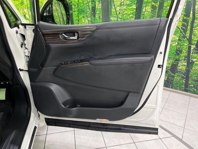 エルグランド 250ハイウェイスターS アーバンクロム 両側電動ドア 後席モニター 純正ナビ 全周囲カメラ 衝突軽減装置 レーダークルーズ 禁煙車 パワーバックドア ハーフレザーシート ドラレコ コーナーセンサー レーンキープ デジタルインナーミラー(64枚目)