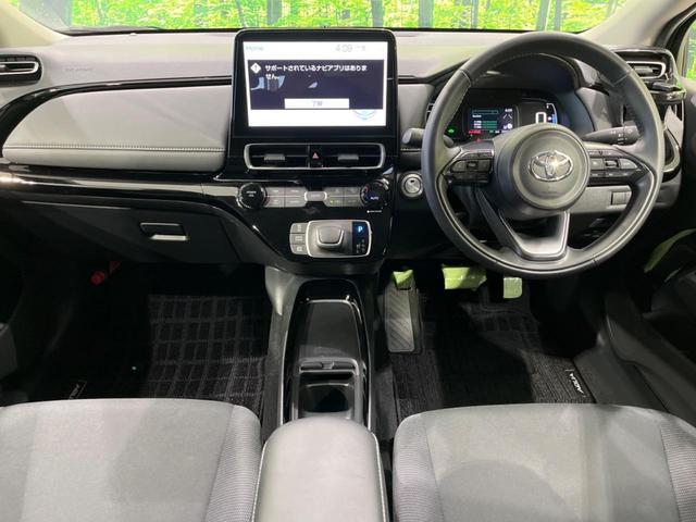 アクア Ｇ　純正１０型ディスプレイオーディオ　衝突軽減装置　バックカメラ　ＡＣ１００Ｖ電源　レーダークルーズ　禁煙車　コーナーセンサー　レーンキープ　スマートキー　ＬＥＤヘッド　ＥＴＣ　オートハイビーム（2枚目）