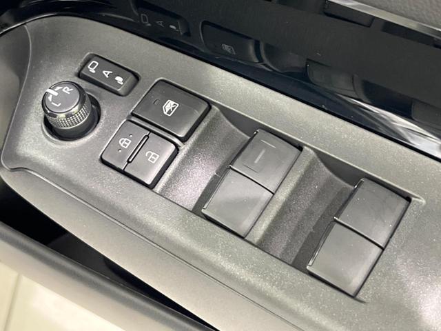 アクア Ｇ　純正１０型ディスプレイオーディオ　衝突軽減装置　バックカメラ　ＡＣ１００Ｖ電源　レーダークルーズ　禁煙車　コーナーセンサー　レーンキープ　スマートキー　ＬＥＤヘッド　ＥＴＣ　オートハイビーム（29枚目）